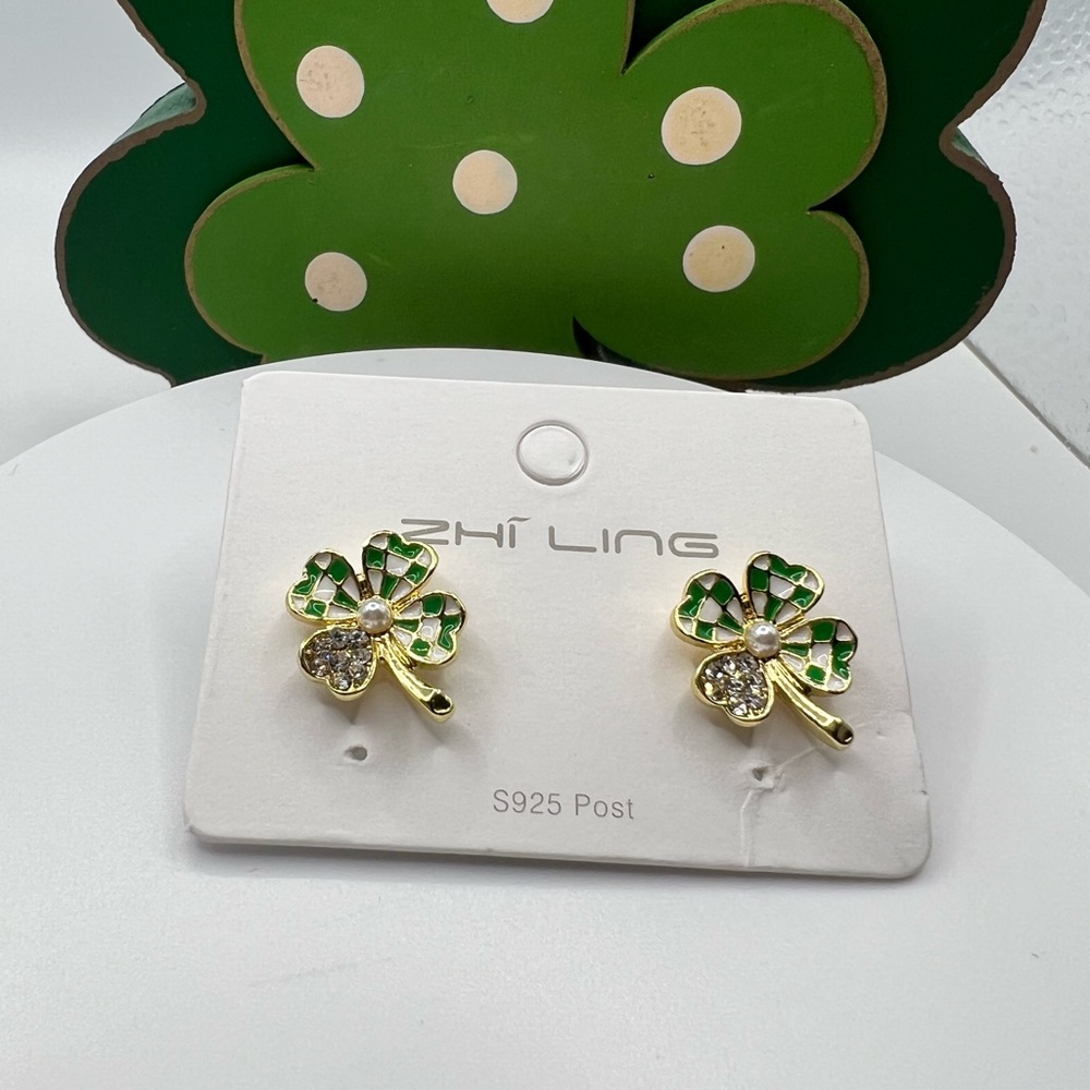 Zhi Ling Shamrock Earrings with S925 Post Backs NEW